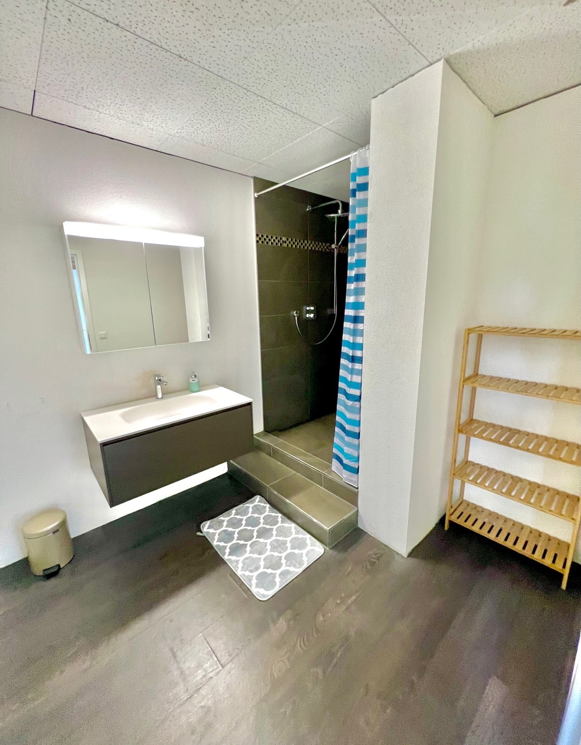 Room in a shared flat, Foto 4 von 8