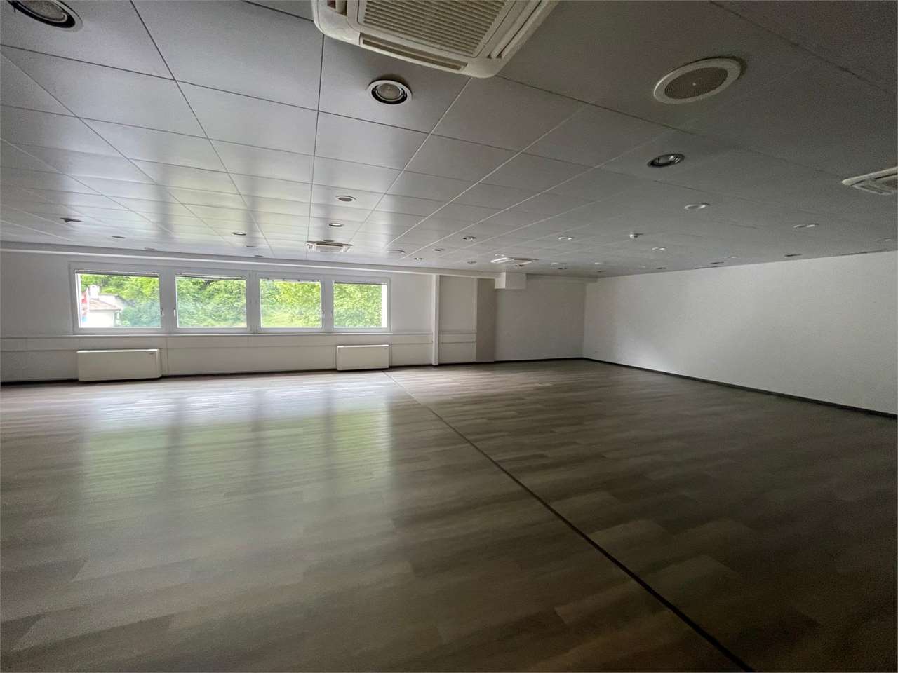 Office, Foto 7 von 9
