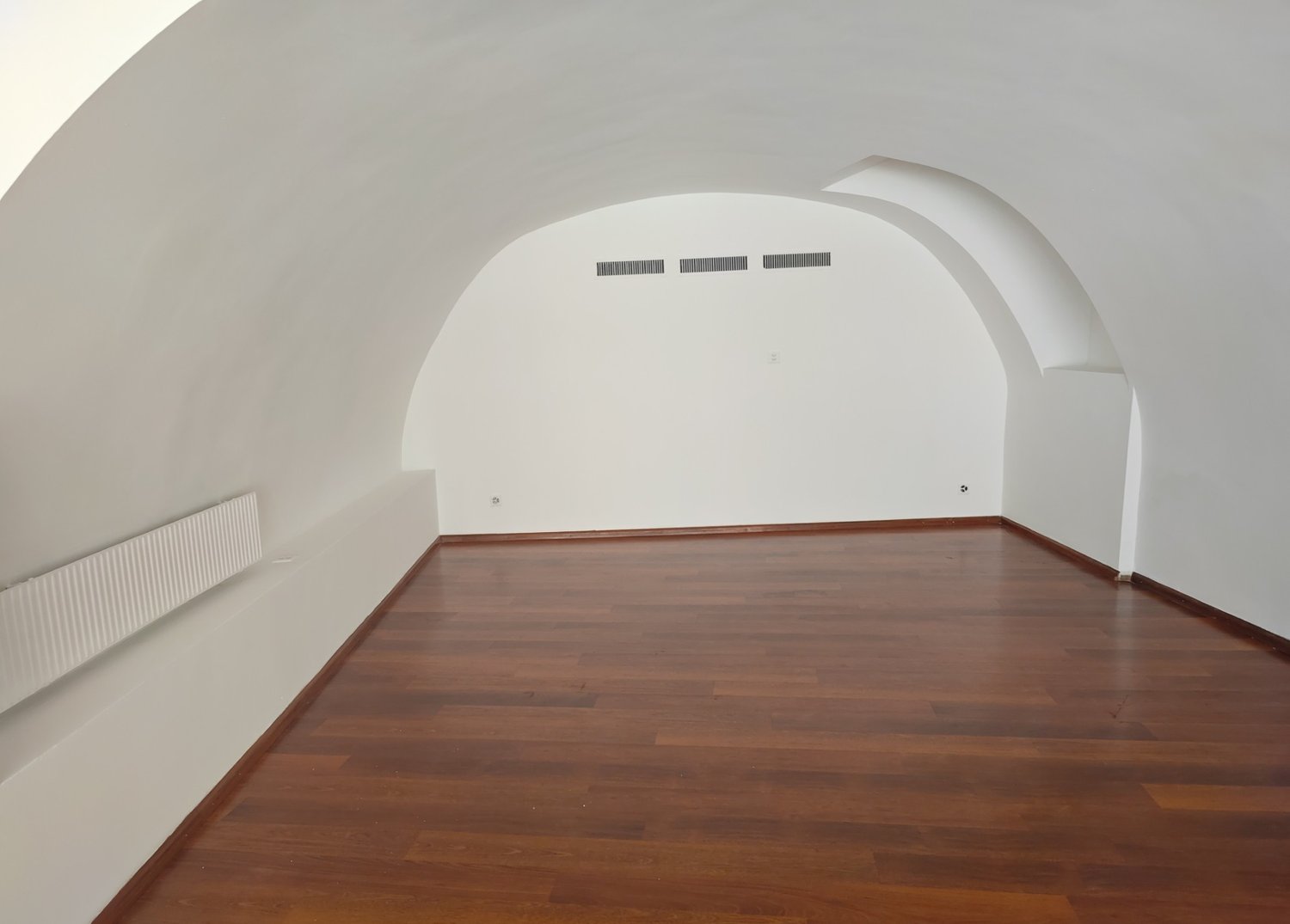 118m² department store, Foto 2 von 6