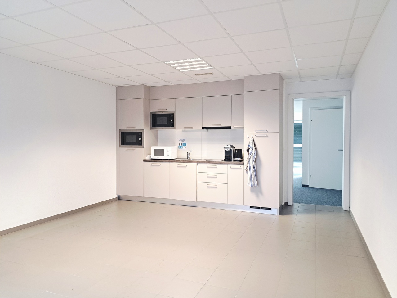 270m² commercial