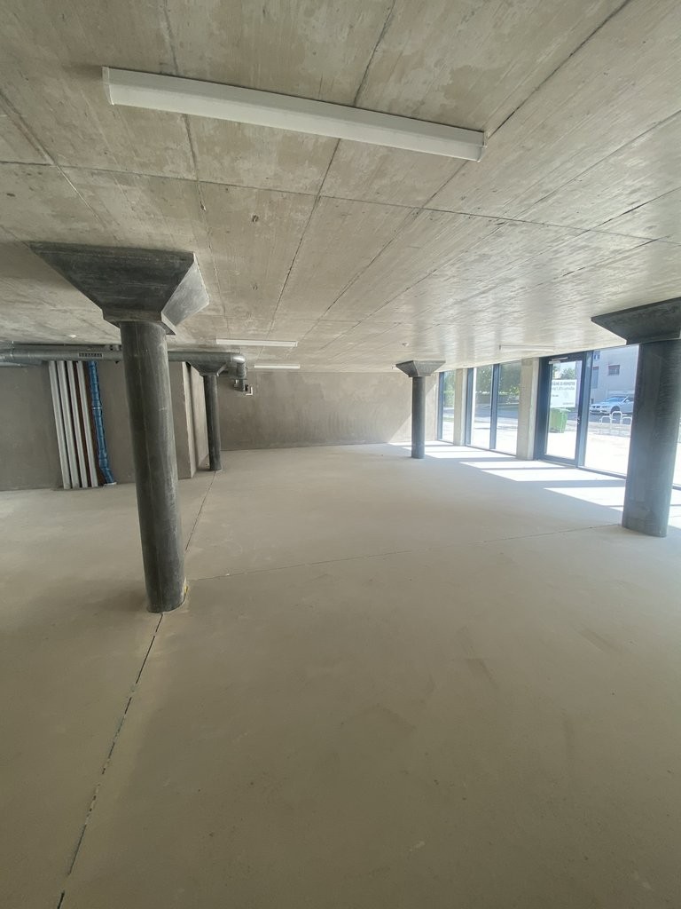 145m² commerciale