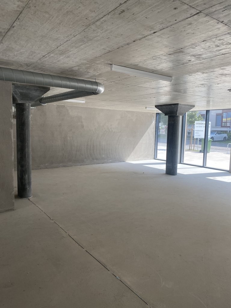 145m² commerciale