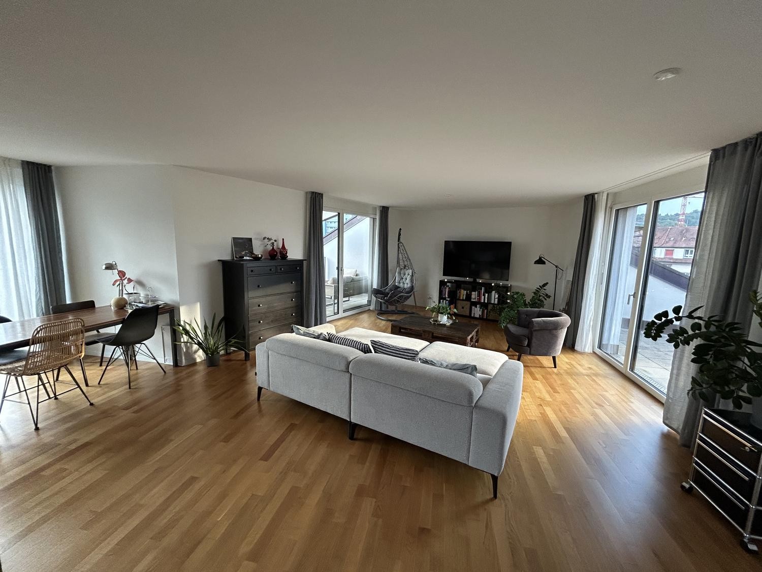 2 ½ rooms apartment, Foto 1 von 8