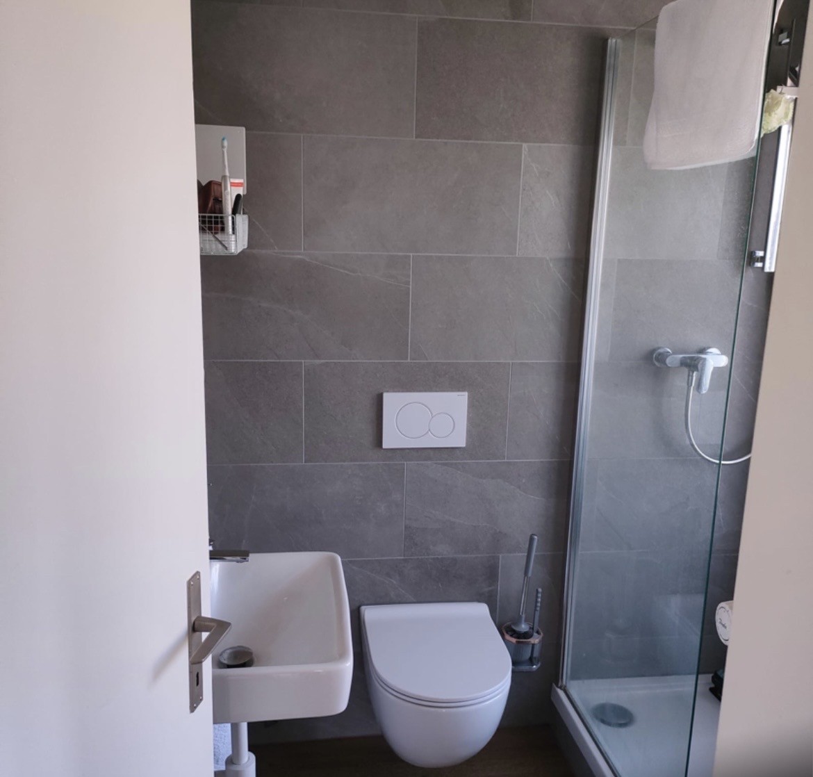 1 room apartment, Foto 6 von 8