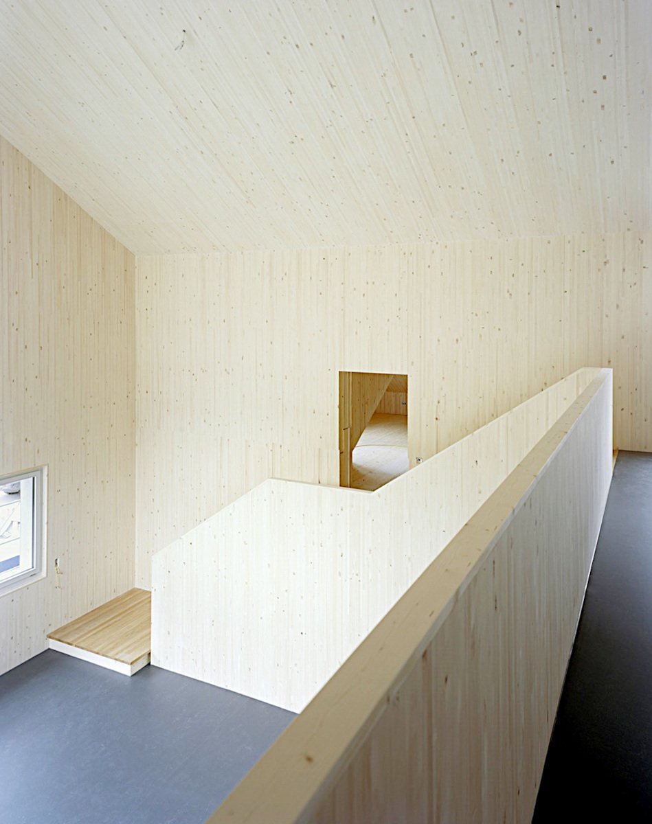 248m² office