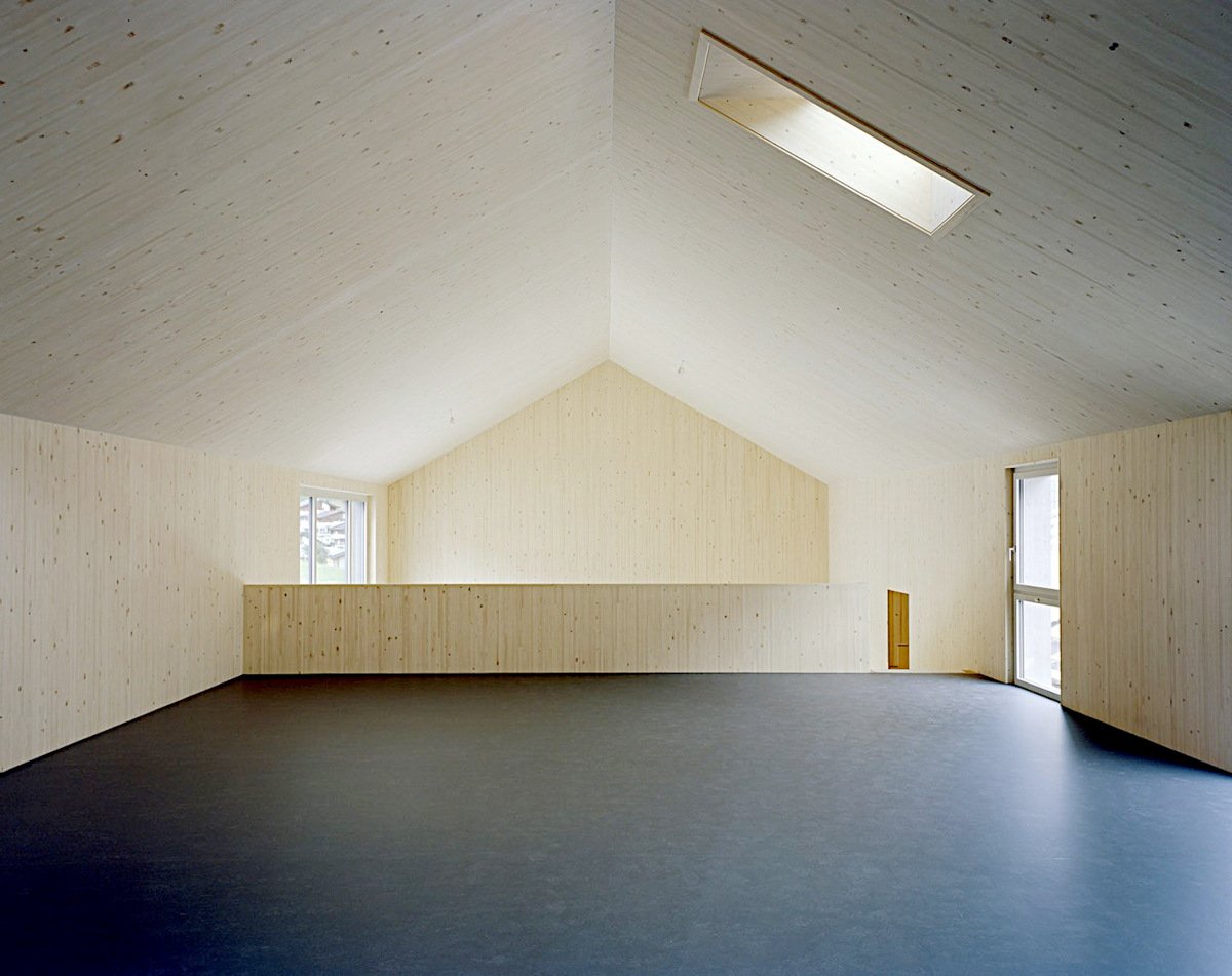 248m² office