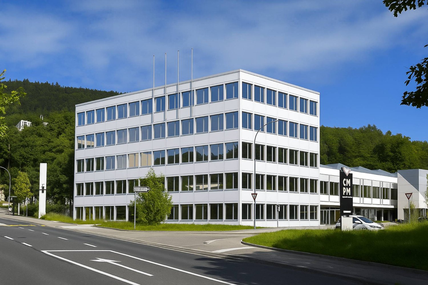 600m² office