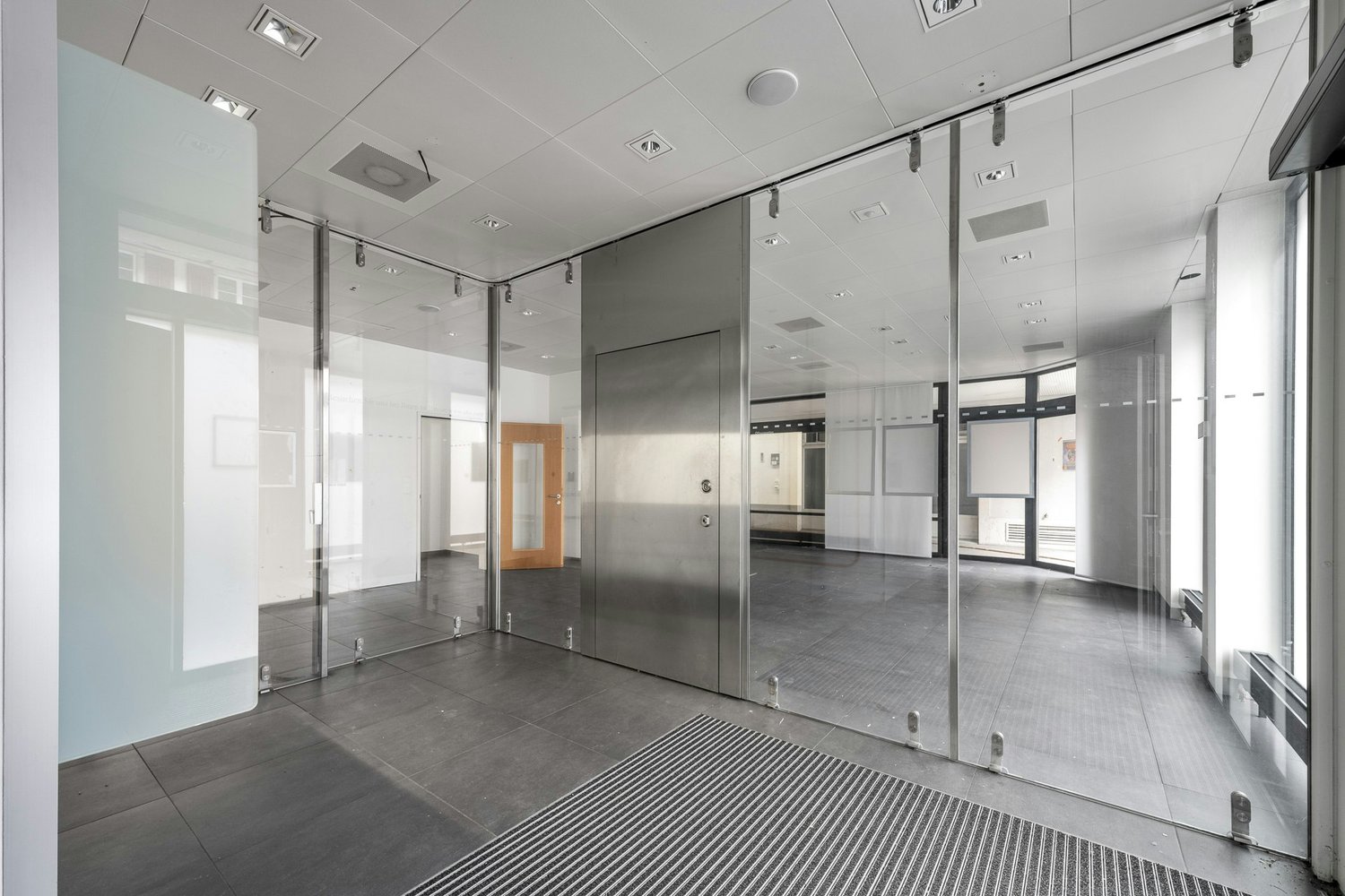 154m² commercial, Foto 4 von 10