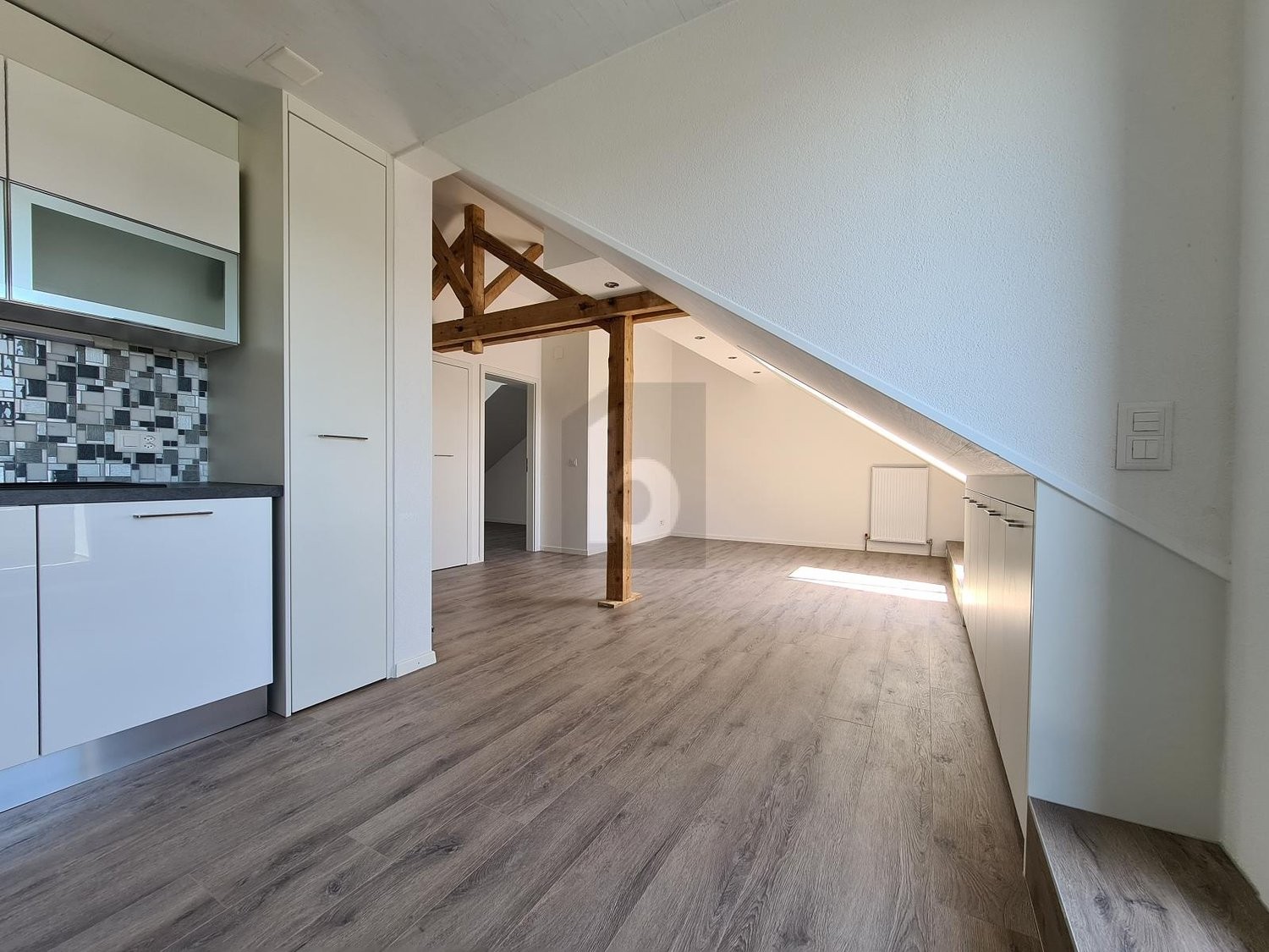 3 Zimmer Dachwohnung, Foto 4 von 4
