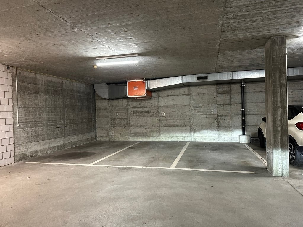 Underground slot