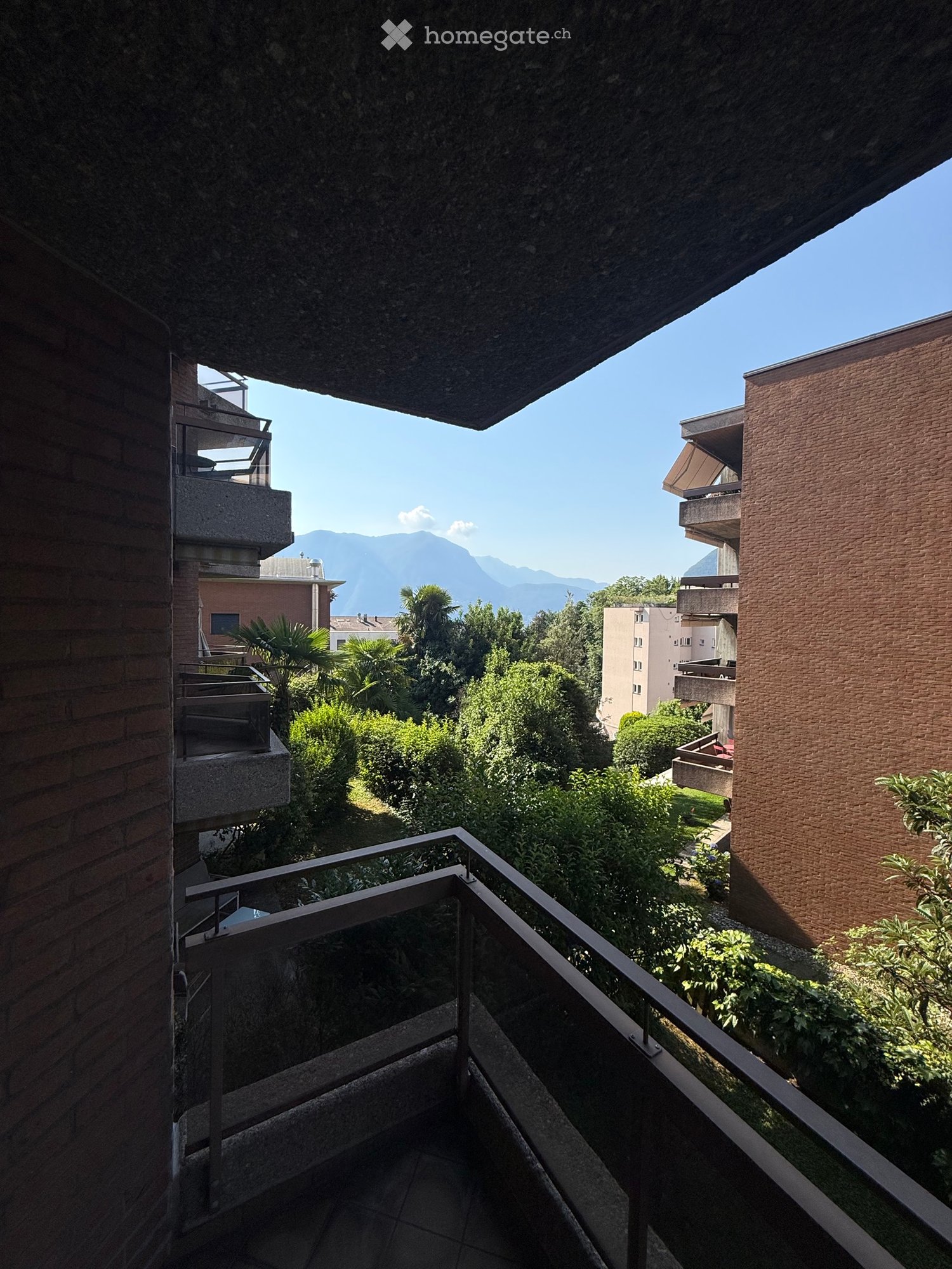 2-Zimmer-Wohnung

2.5 locali in affitto

1400 + 150 fr spese, Foto 1 von 5