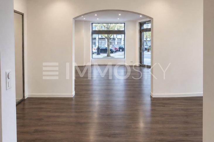 negozio di 120m²