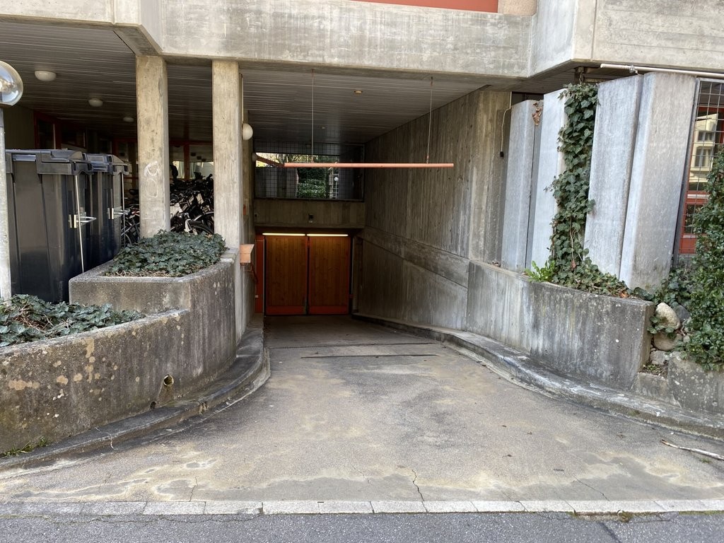 Underground slot, Foto 2 von 2