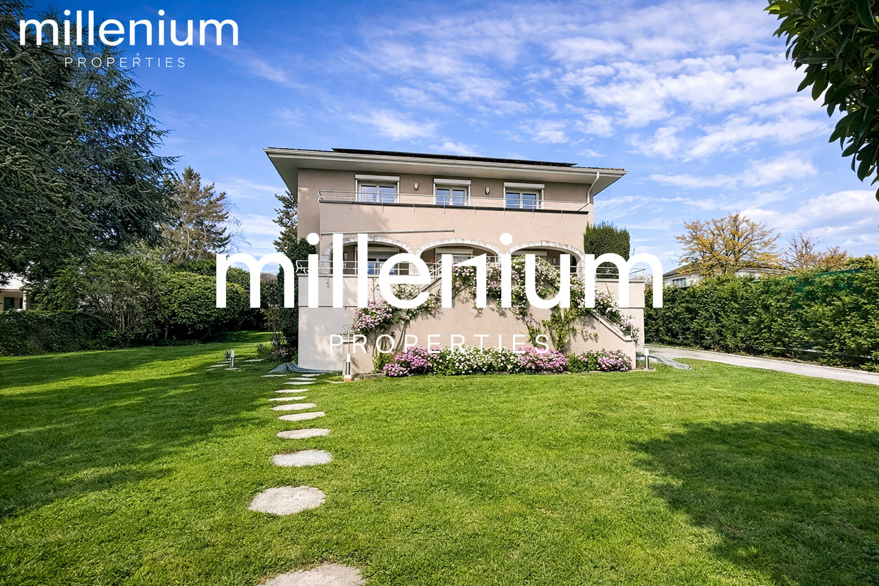 8-Zimmer-Einfamilienhaus, Foto 1 von 10
