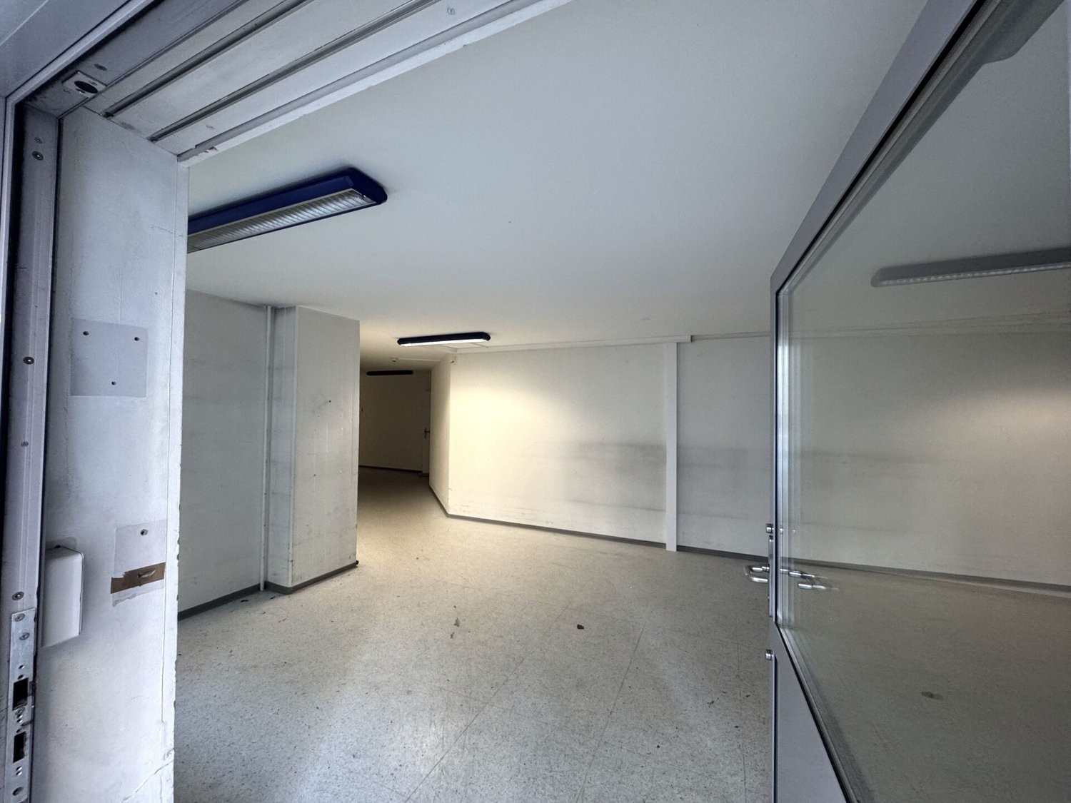 57m² commercial, Foto 7 von 10