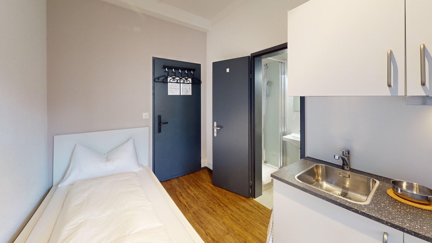 1 room furnished flat, Foto 1 von 10