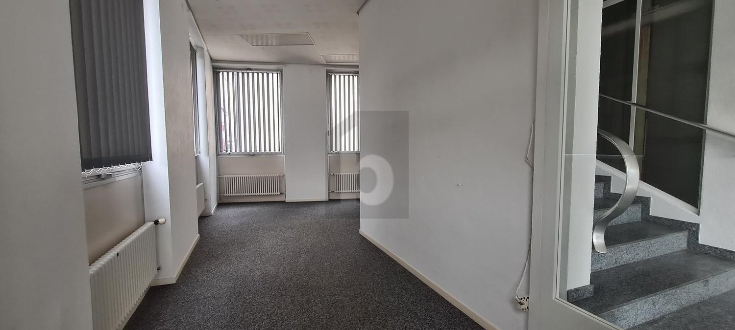 45m² Büro, Foto 2 von 2