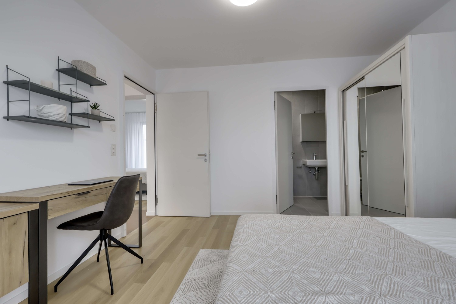Zimmer in einer Wohngemeinschaft, Foto 4 von 10