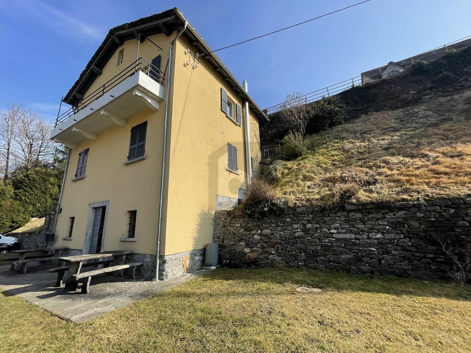 2 ½ Zimmer möblierte Wohnung, Foto 2 von 3