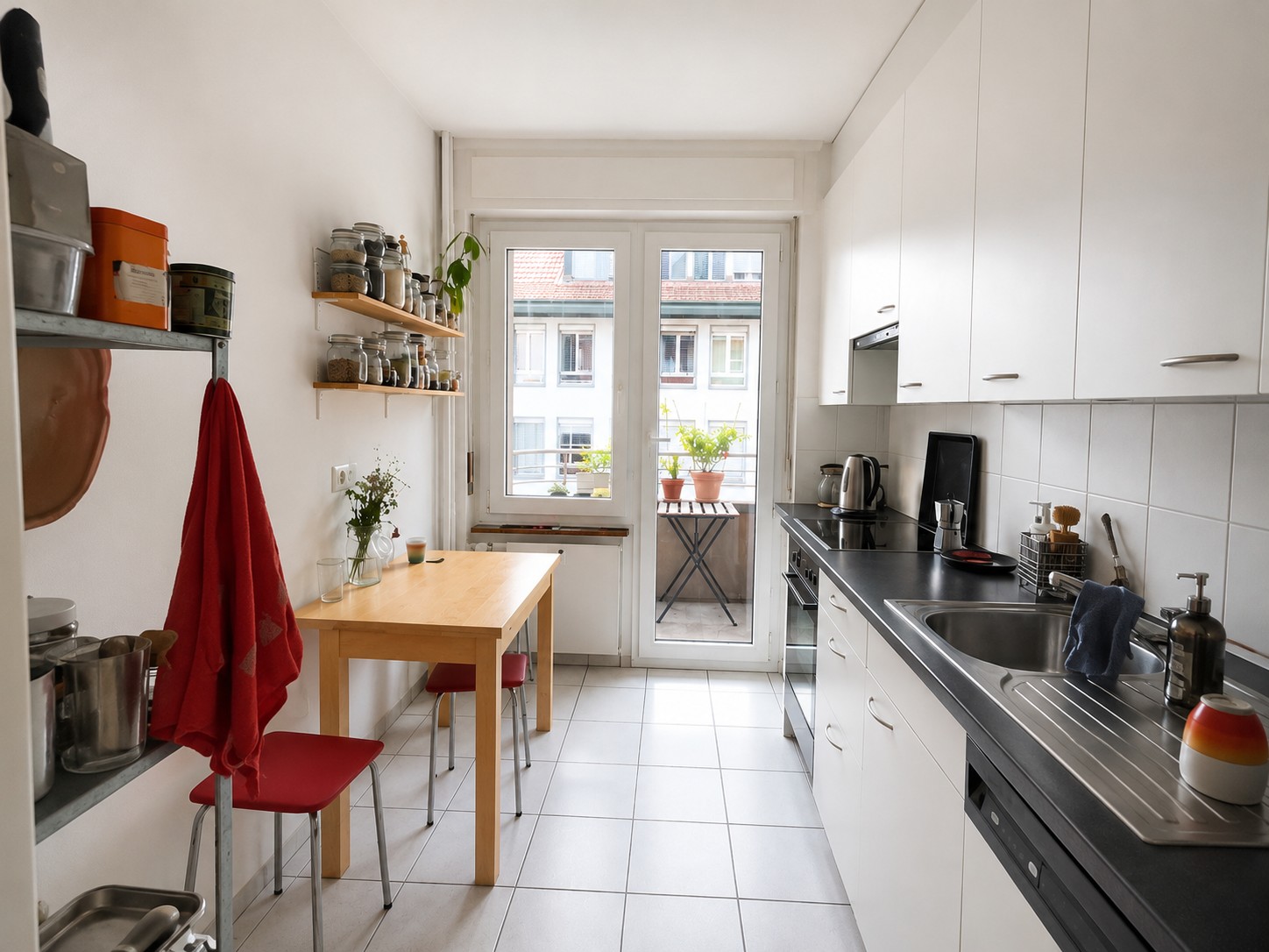 Room in a shared flat, Foto 3 von 3