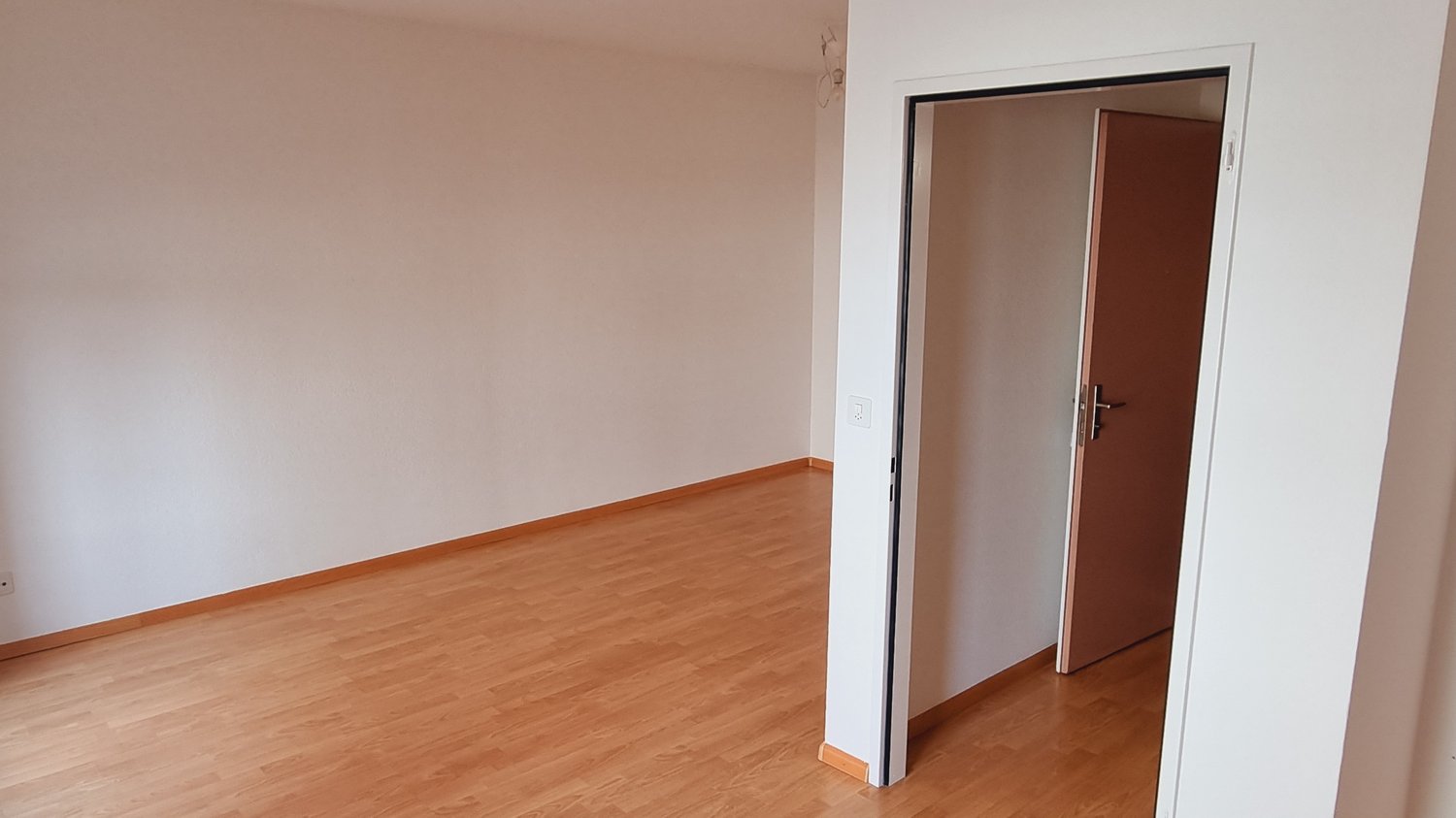 1 room apartment, Foto 4 von 4