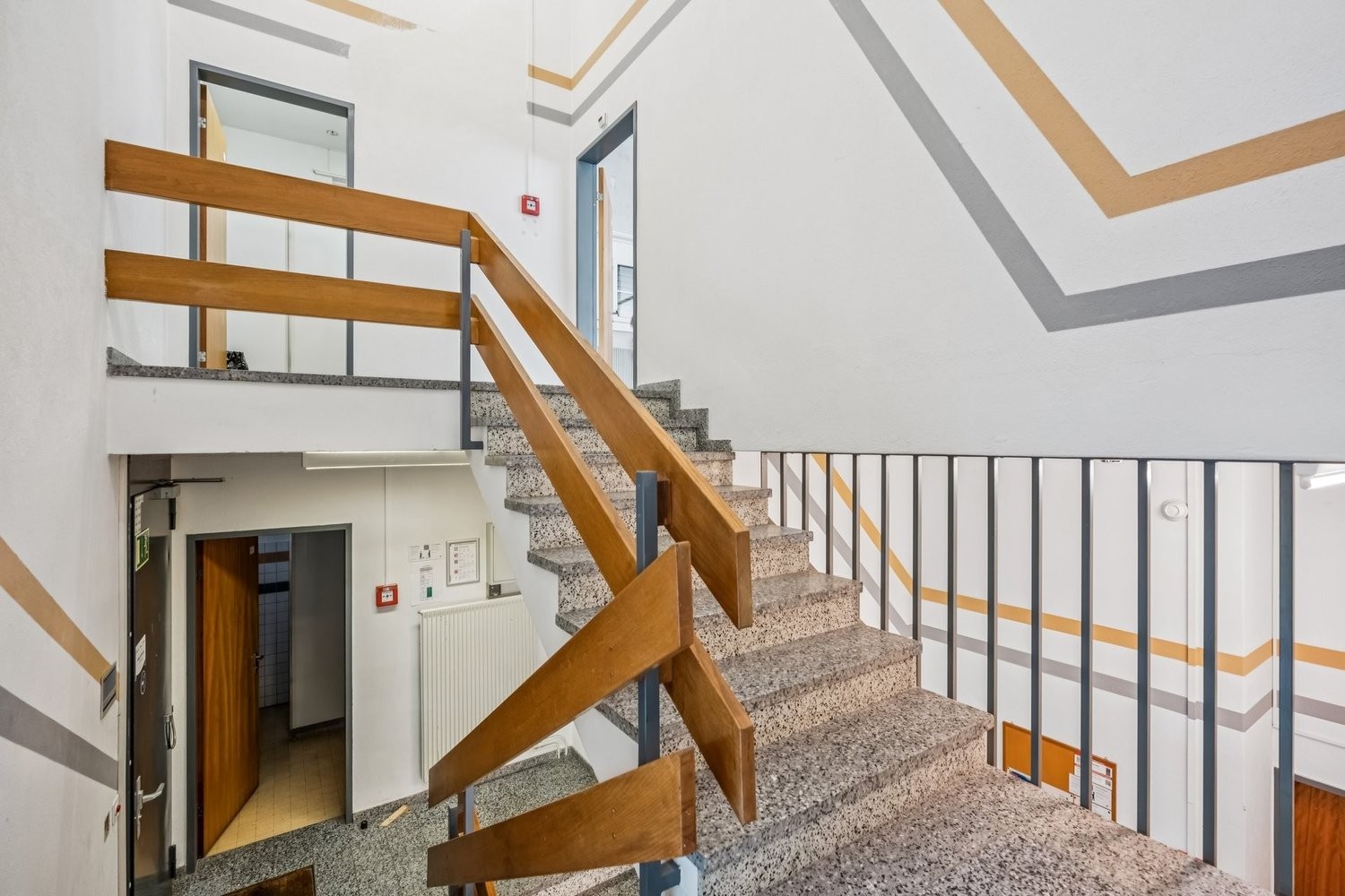 242m² commercial, Foto 4 von 10