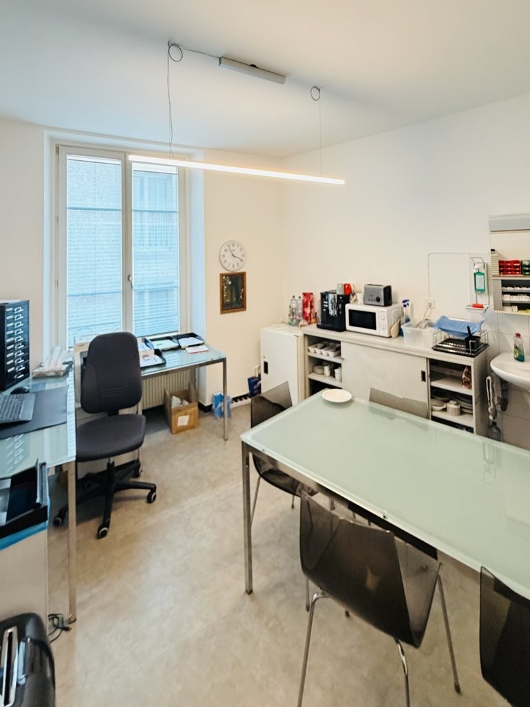 168m² commercial