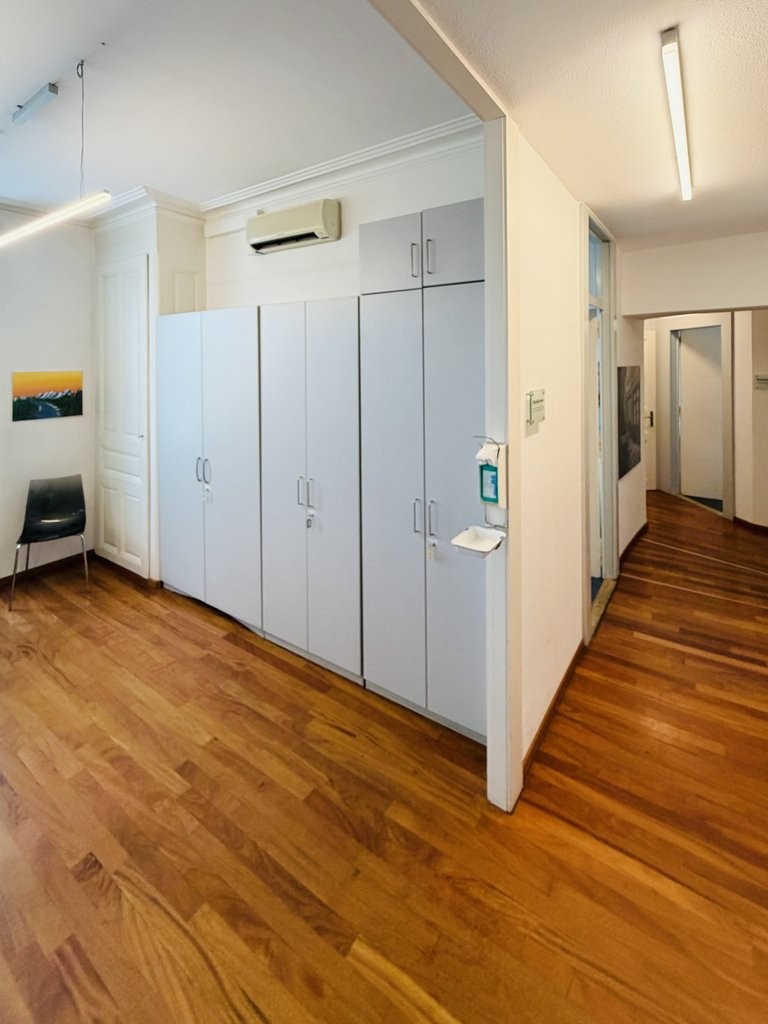 168m² commercial