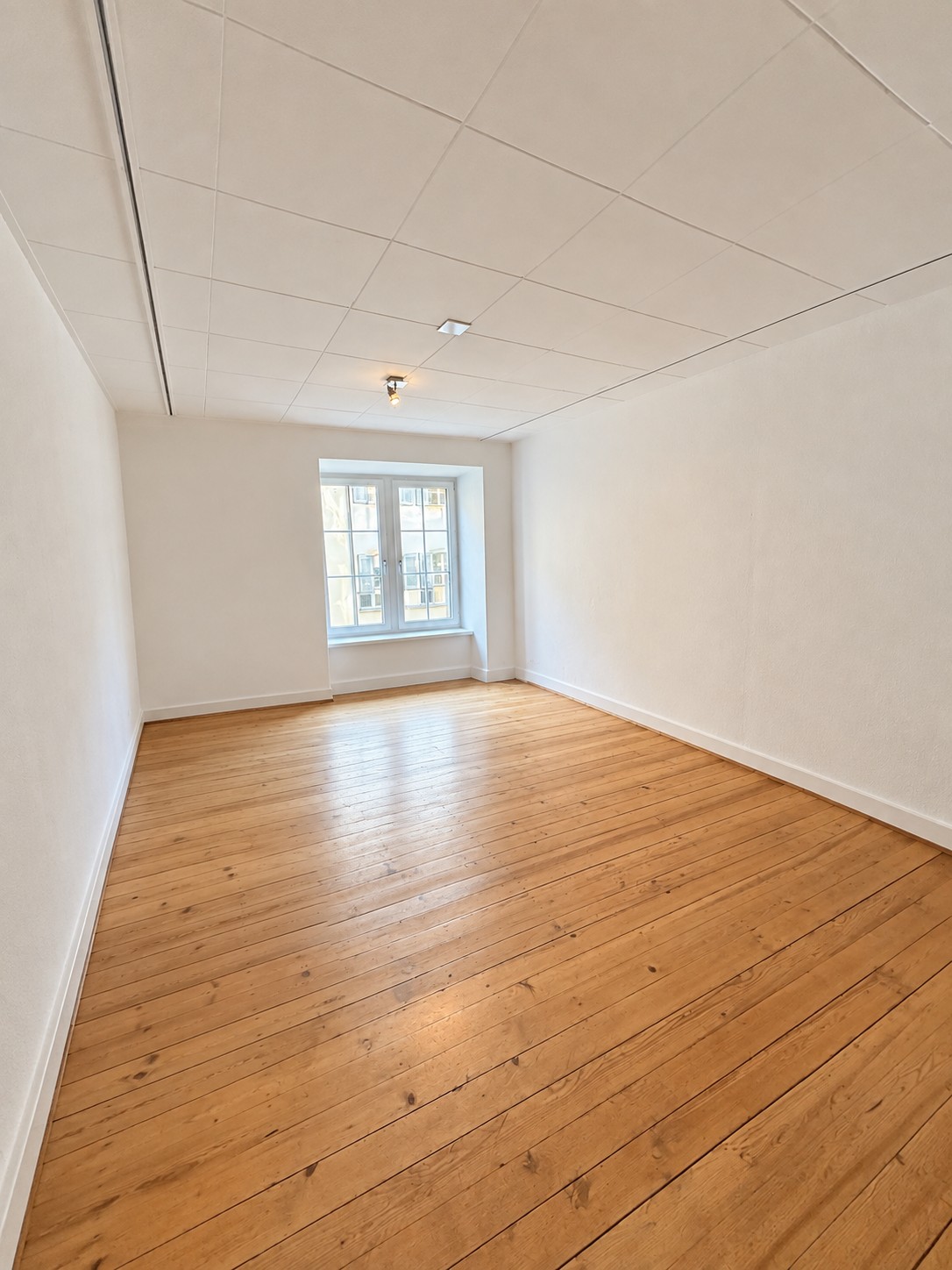 126m² commerciale