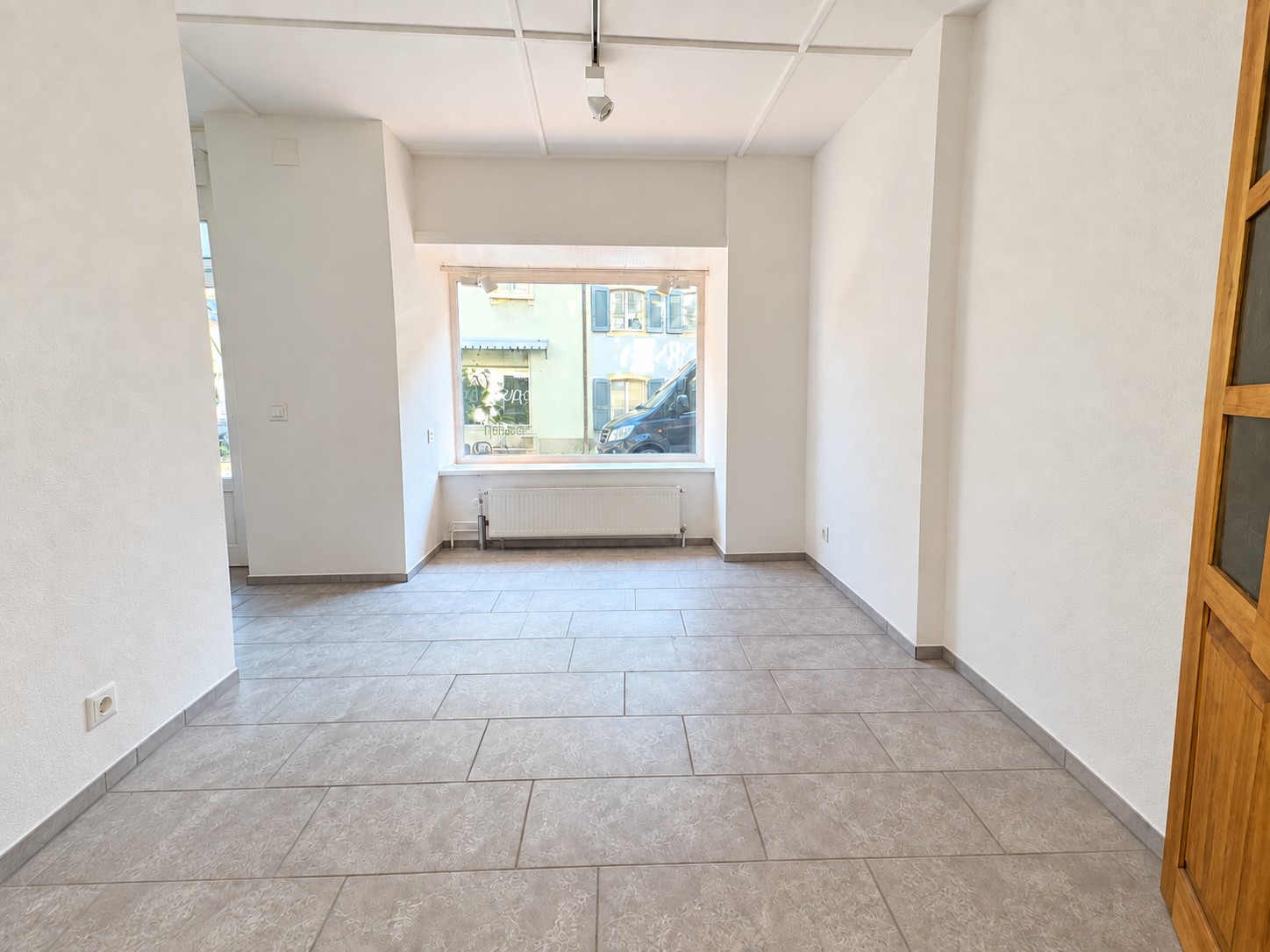 126m² commerciale