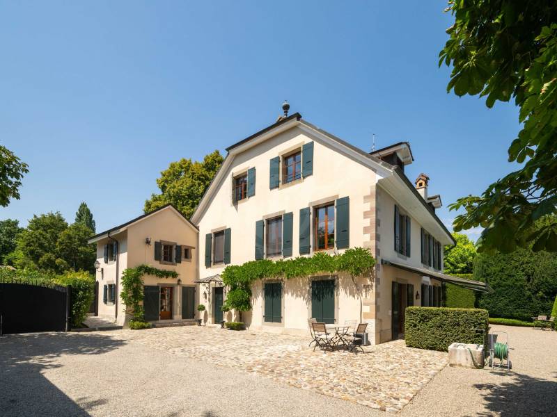 9 rooms single house