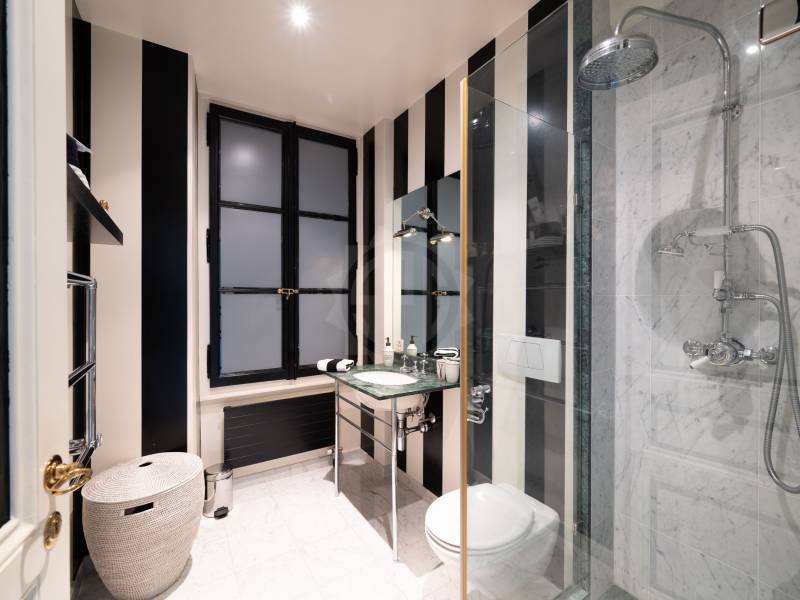 9 rooms single house