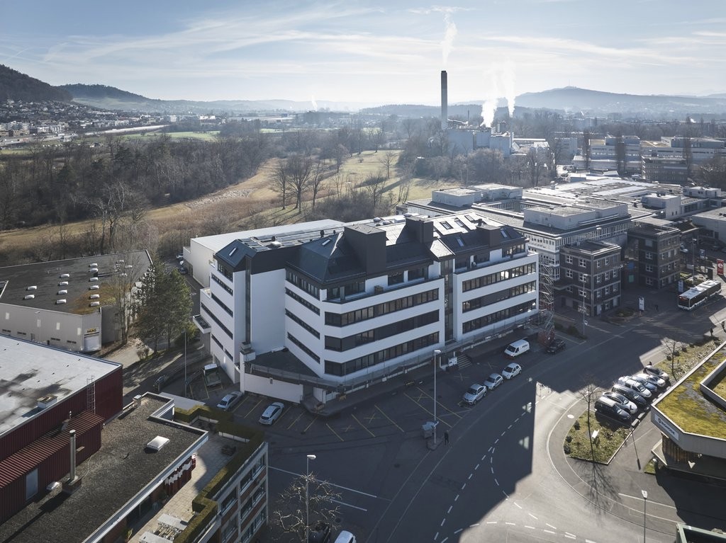 360m² commercial