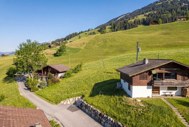 747m² di terreno edificabile, foto 3 di 9