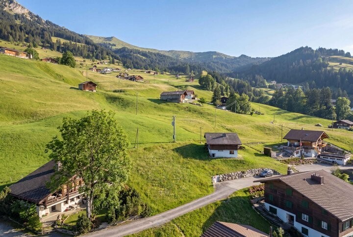 747m² di terreno edificabile, foto 4 di 9