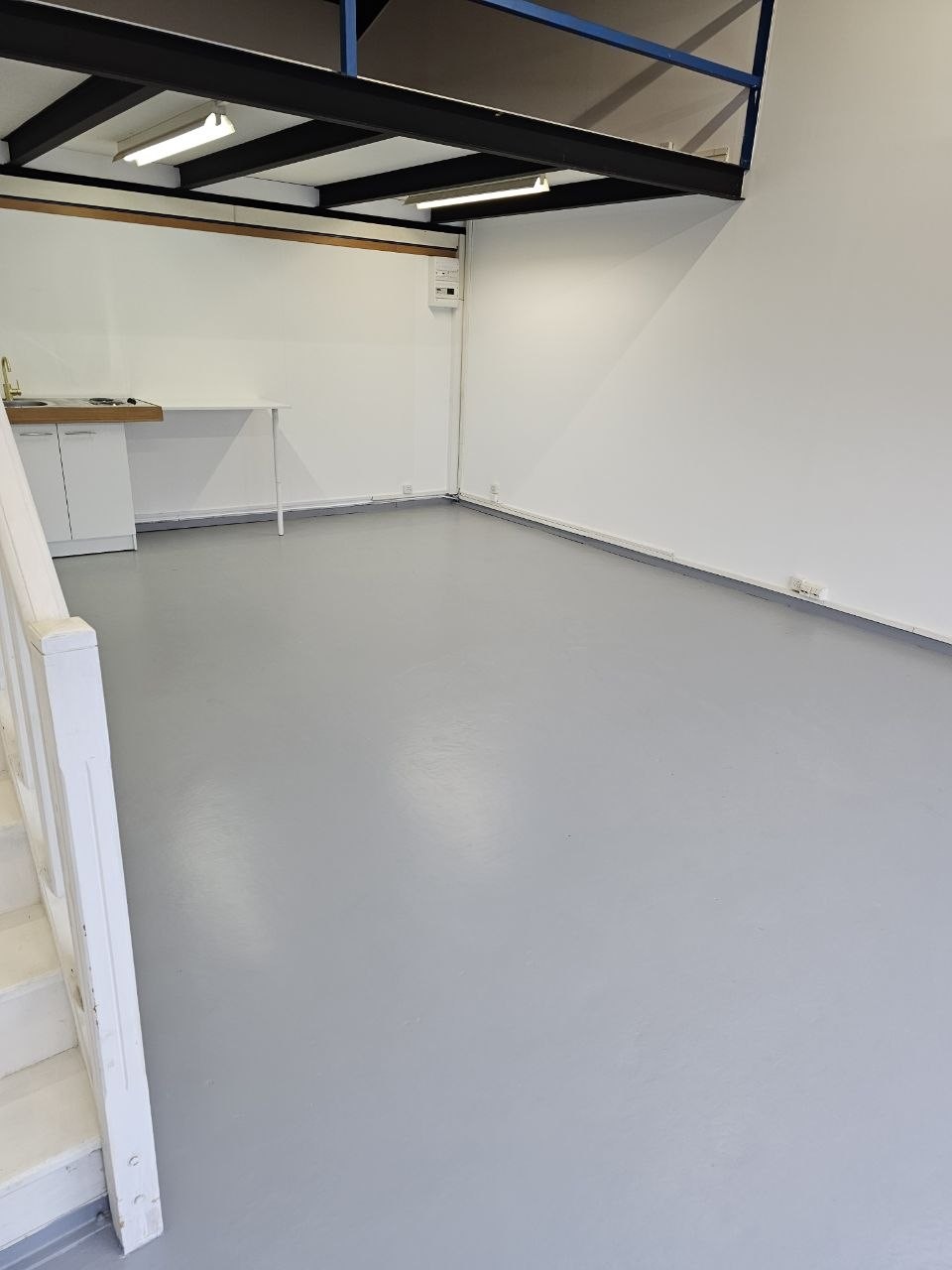 68-68m² commercial