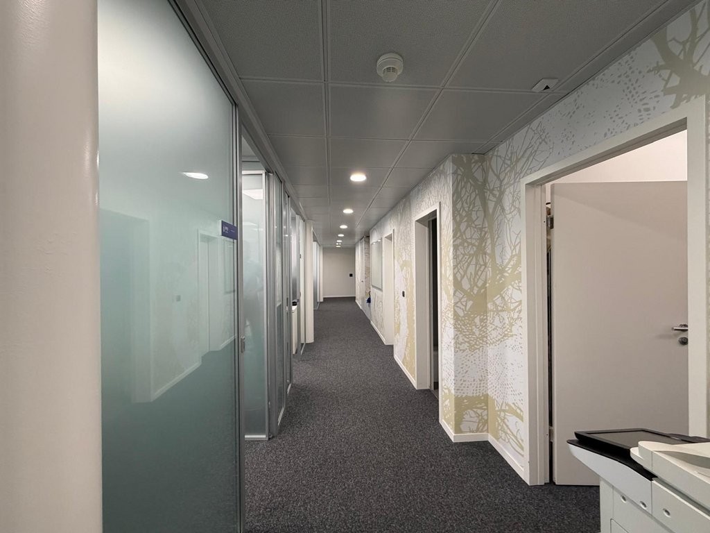 240m² Büro