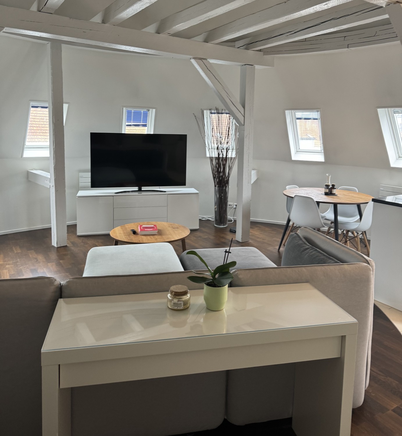 2-Zimmer-Wohnung, Foto 1 von 7