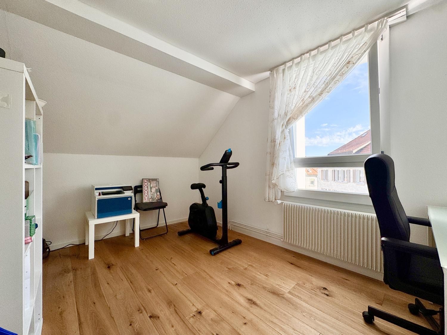 5 rooms apartment