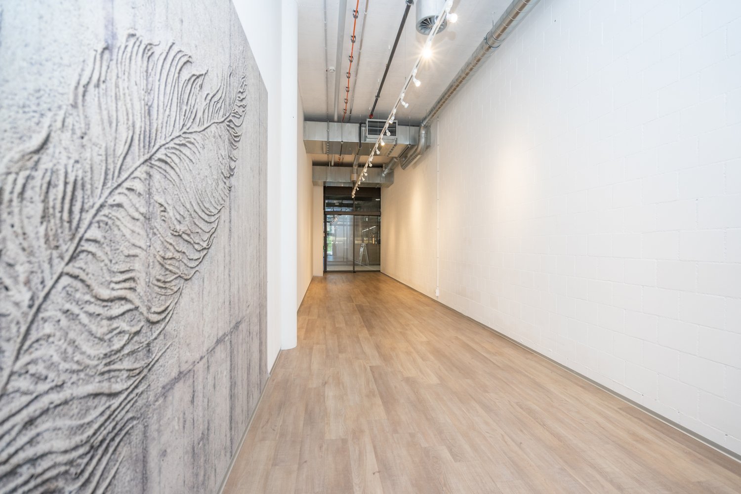 51m² shop