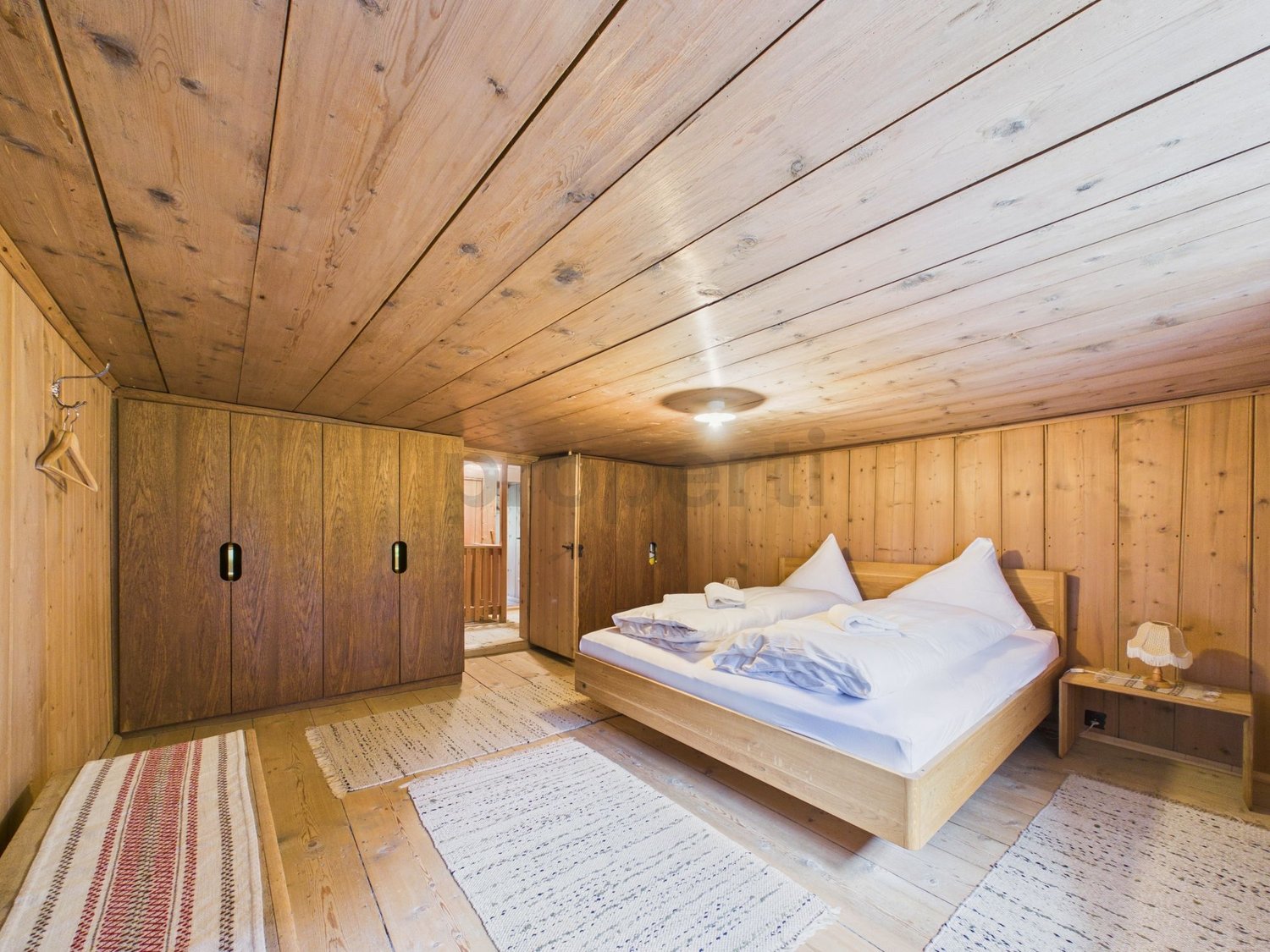 4 rooms single house