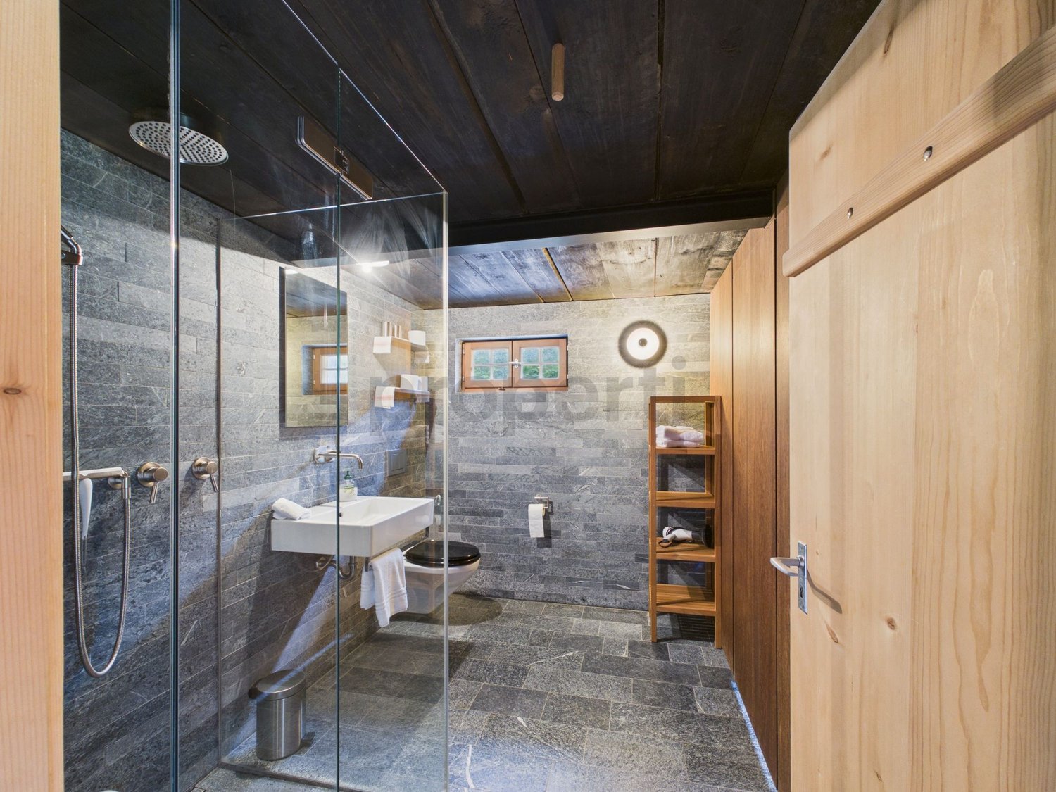 4 rooms single house