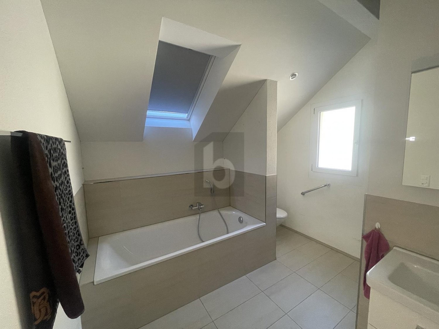 3 ½ rooms roof flat, Foto 4 von 4