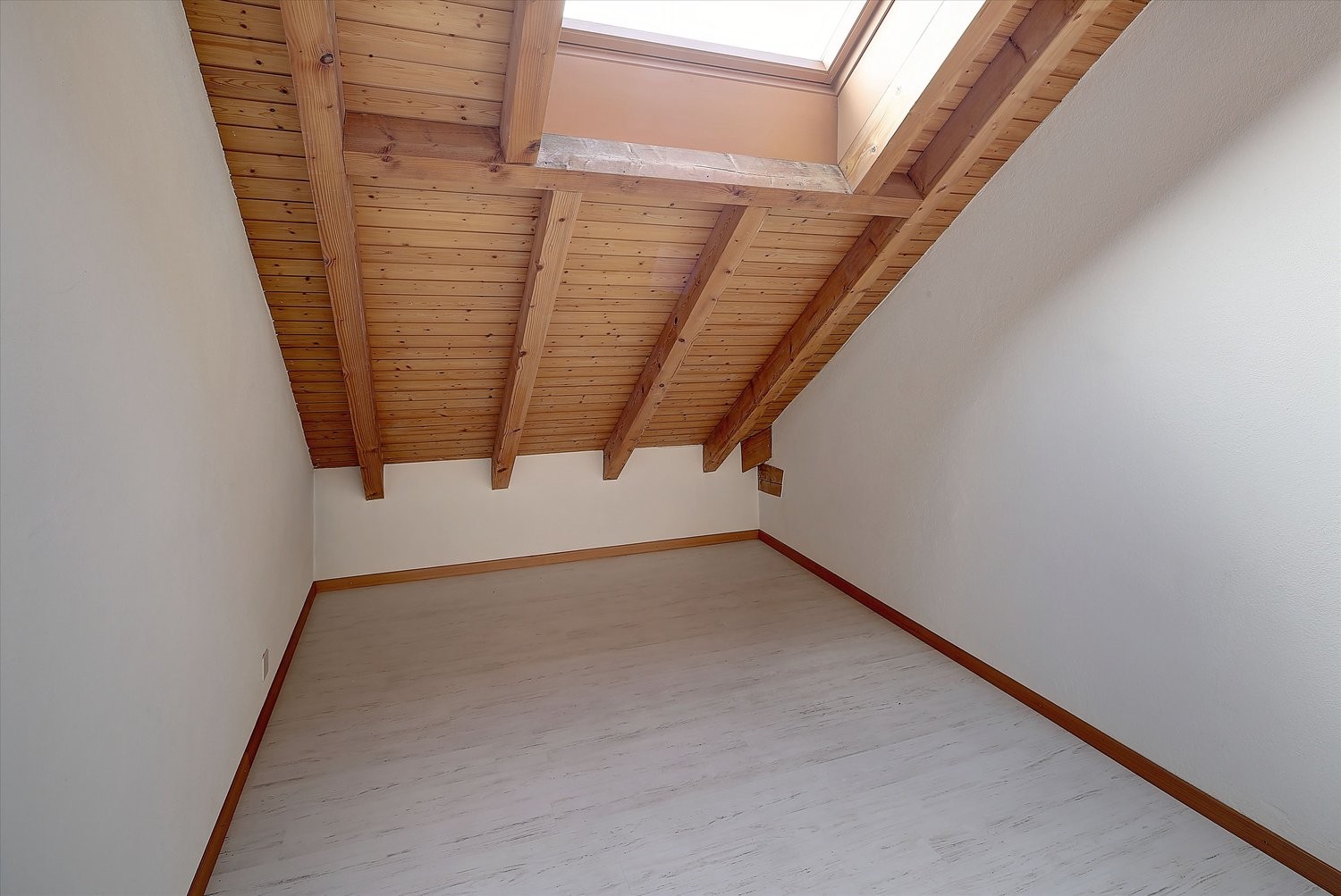 3 ½ rooms roof flat, Foto 8 von 10
