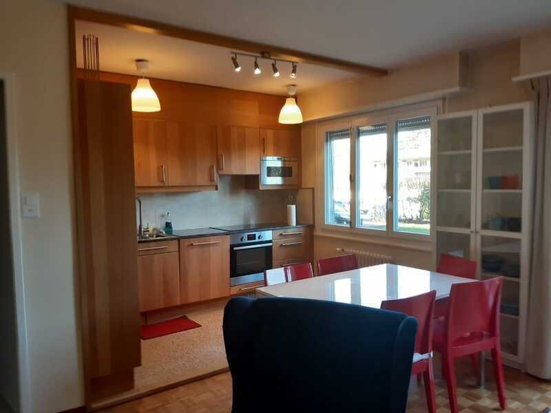 Möblierte 2 ½ Zimmer Wohnung