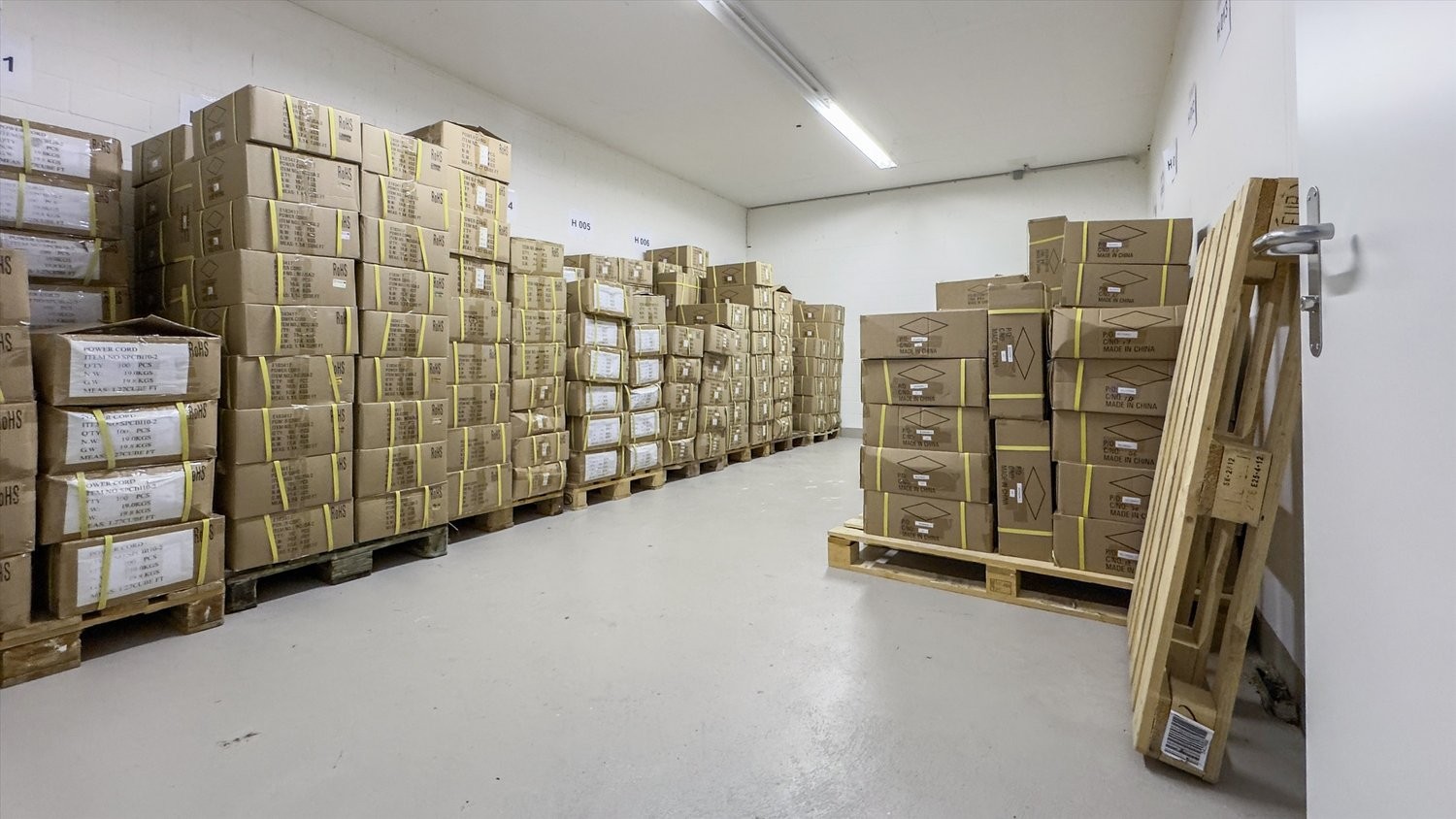 147m² office