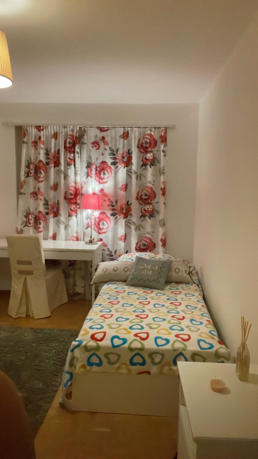 Room in a shared flat, Foto 2 von 3