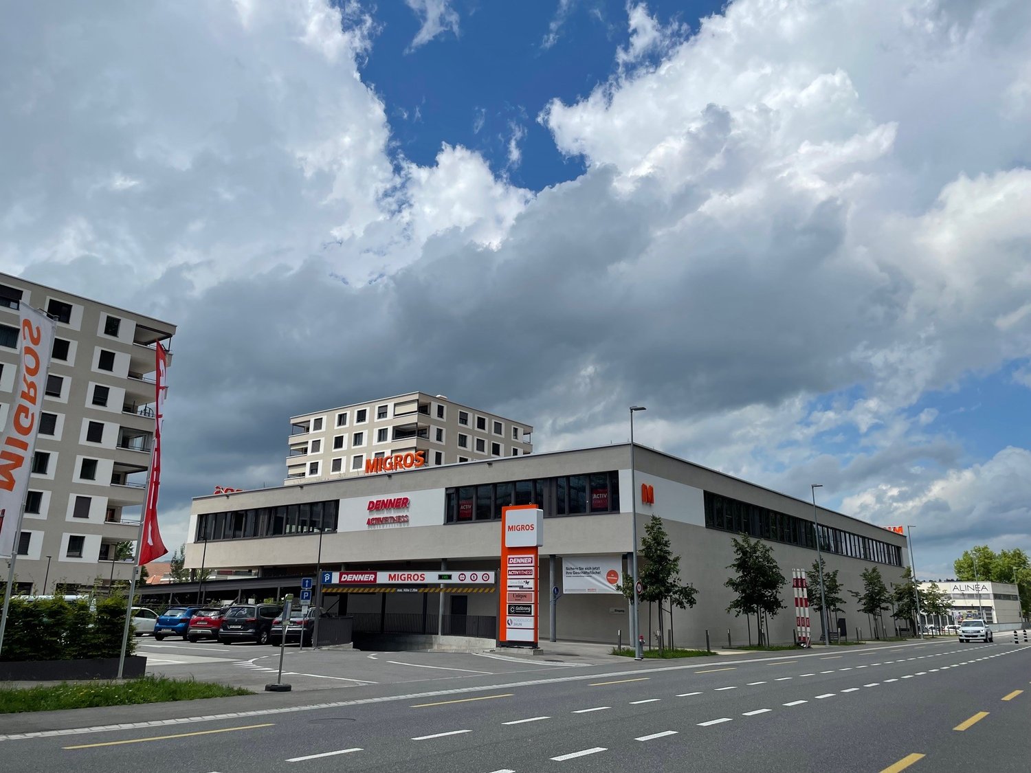87m² shopping centre, Foto 1 von 5