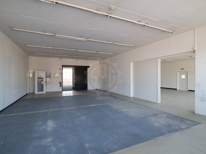 522m² Industrieobjekt, Foto 6 von 6