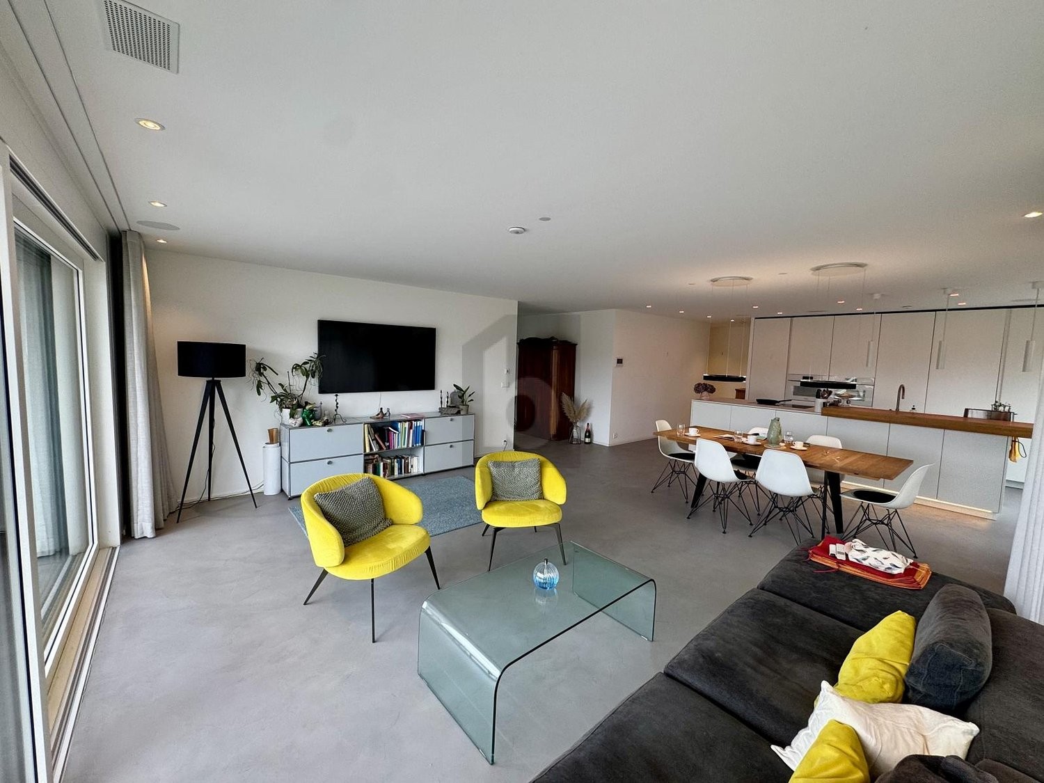 2 ½ rooms terrace flat